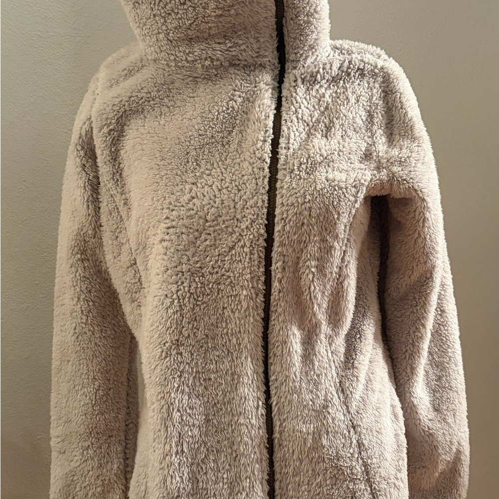 Cabela's Cream Teddy Jacket for Women